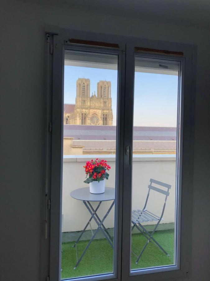 Studio Cosy Vue Cathedrale Reims Exterior foto